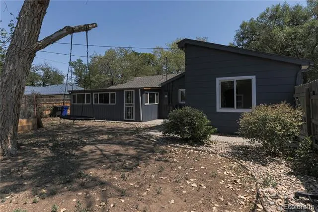 941 Zion Street Aurora, CO 80011