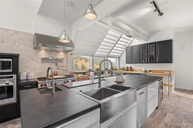 6671 Wauconda Drive Larkspur, CO 80118