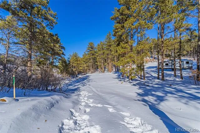 14420 S Perry Park Road Larkspur, CO 80118