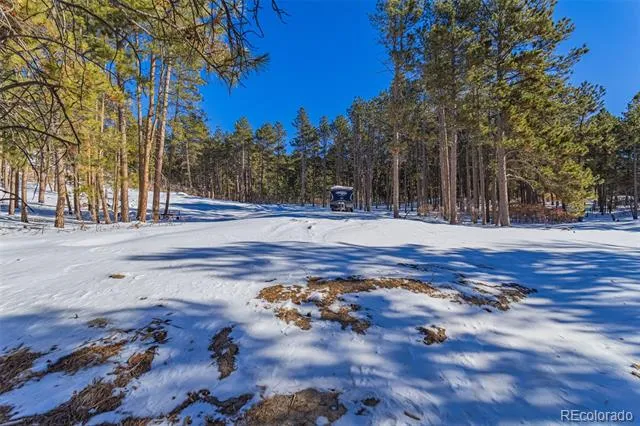 14420 S Perry Park Road Larkspur, CO 80118