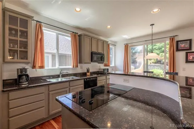 10832 Trotwood Way Highlands Ranch, CO 80126