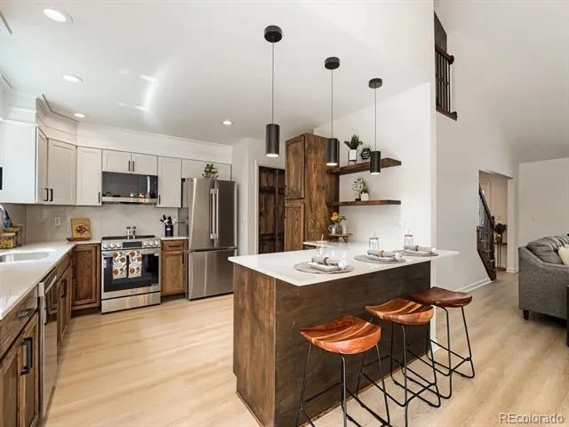 6158 E Hinsdale Court Centennial, CO 80112