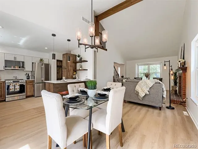 6158 E Hinsdale Court Centennial, CO 80112