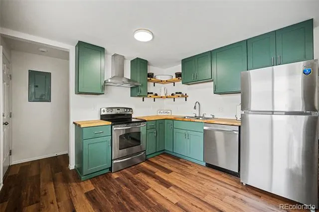 6791 Harlan Street Arvada, CO 80003