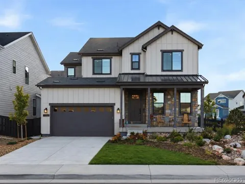 11261 Moonshimmer Street