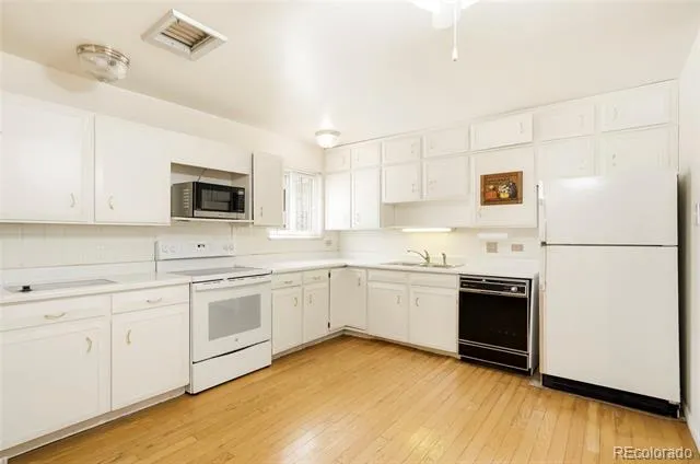9207 E Center Avenue Denver, CO 80247