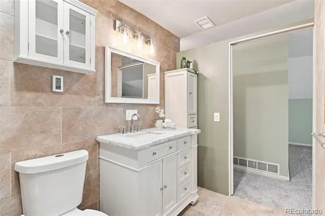 10227 W Roxbury Avenue Littleton, CO 80127