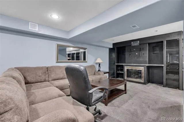 4860 Crown Boulevard Denver, CO 80239