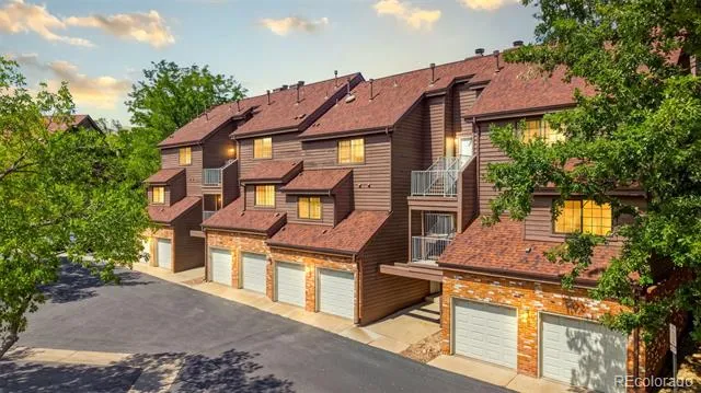 816 S Vance Street #B Lakewood, CO 80226