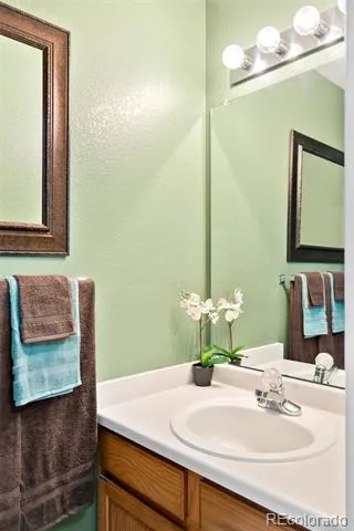 8052 Fenton Court Arvada, CO 80003