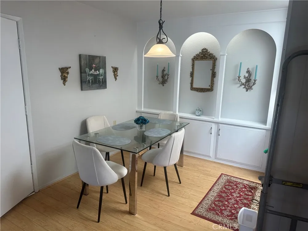 2267 Via Puerta Laguna Woods, CA 92637