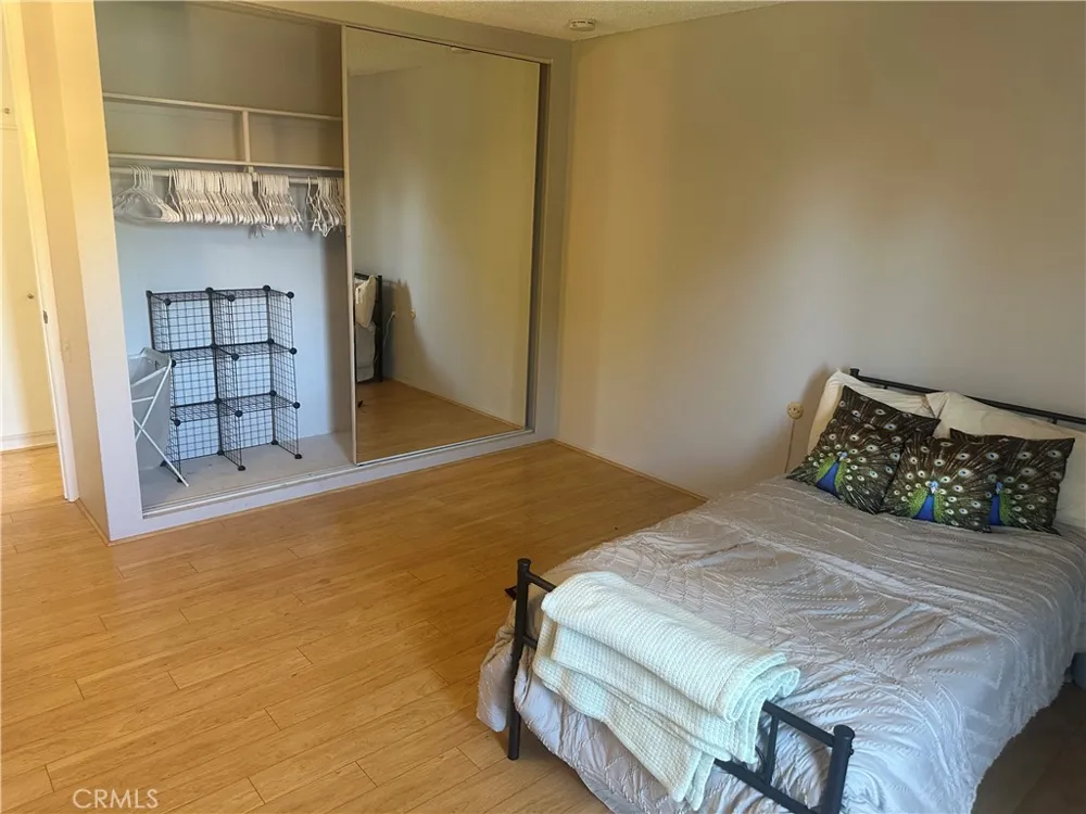 2267 Via Puerta Laguna Woods, CA 92637