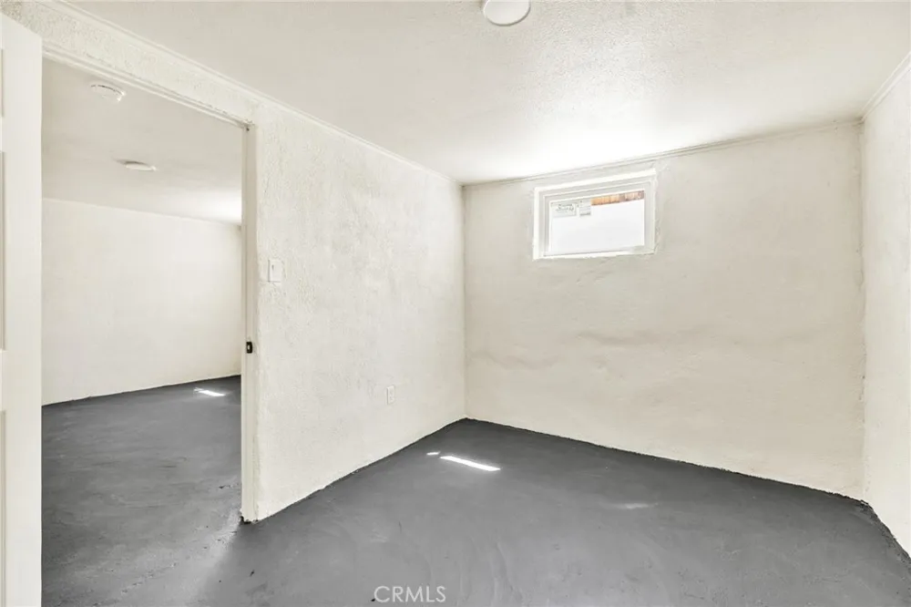 124 W Fredricks Barstow, CA 92311