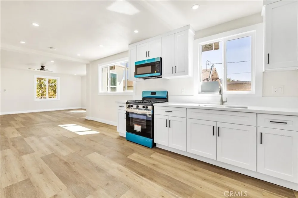 124 W Fredricks Barstow, CA 92311