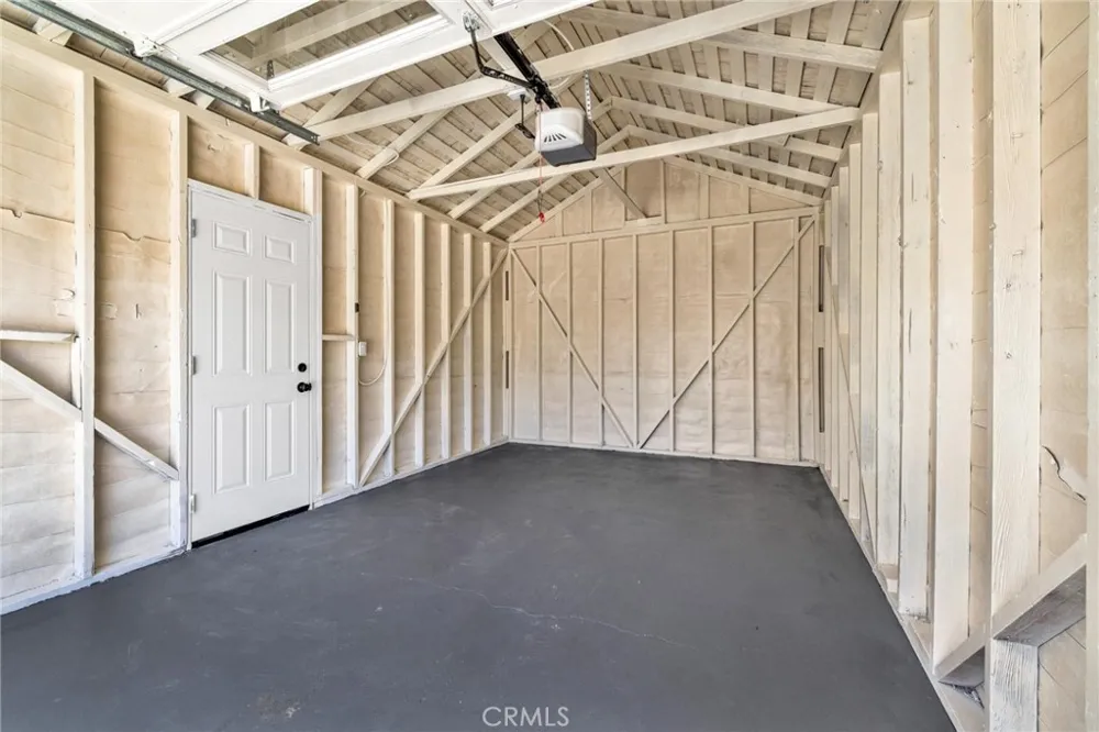 124 W Fredricks Barstow, CA 92311