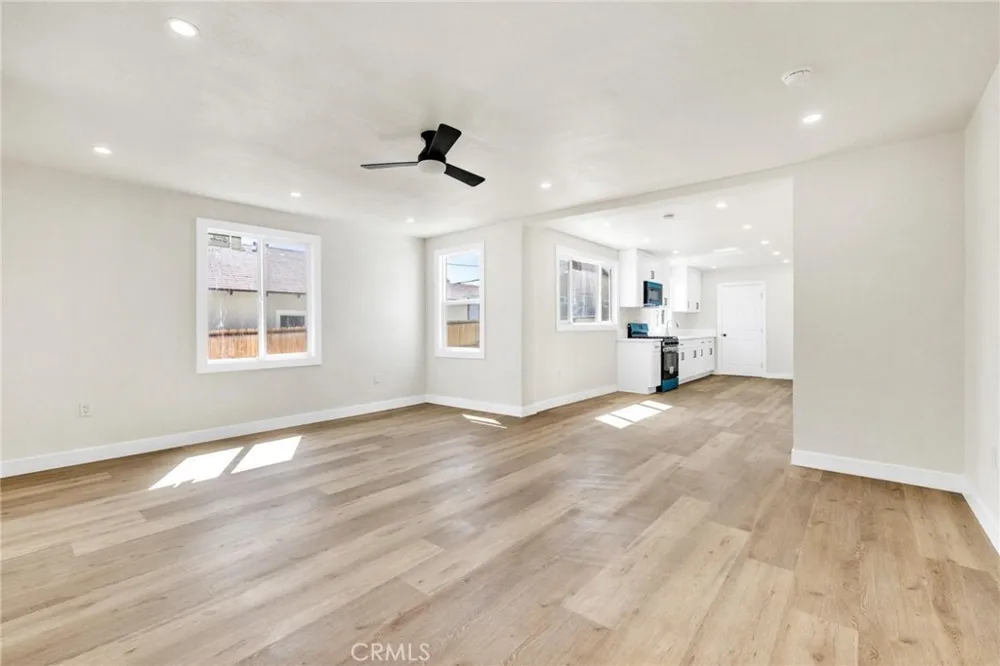 124 W Fredricks Barstow, CA 92311