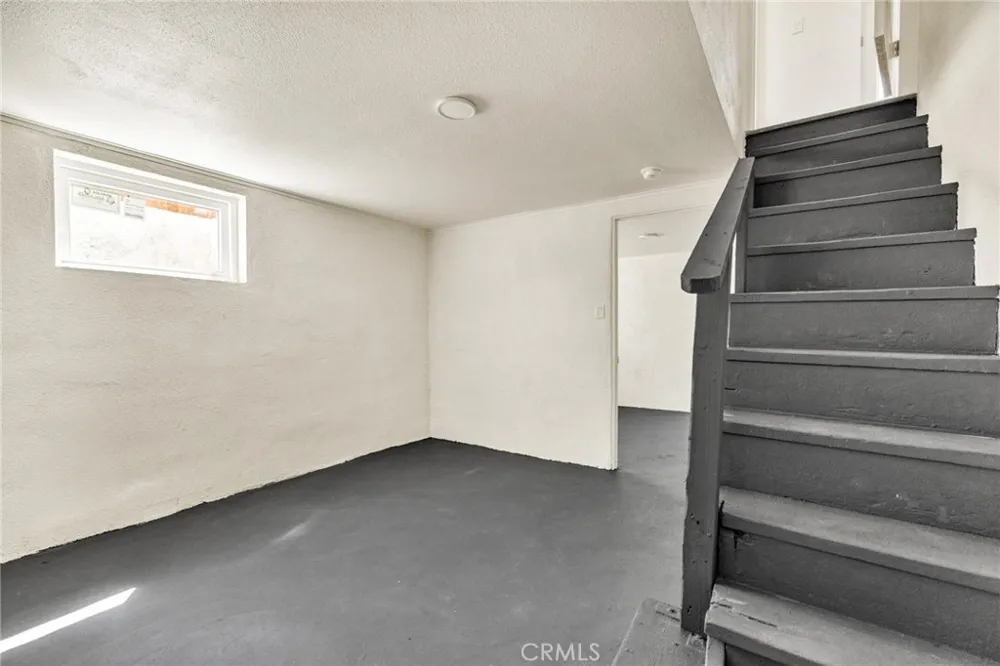 124 W Fredricks Barstow, CA 92311