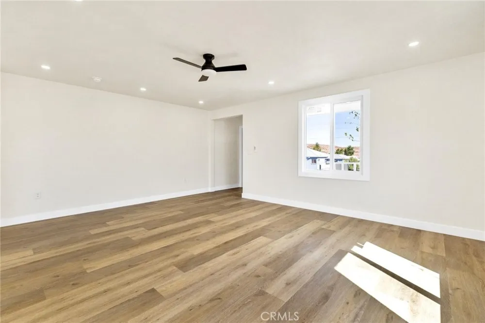124 W Fredricks Barstow, CA 92311