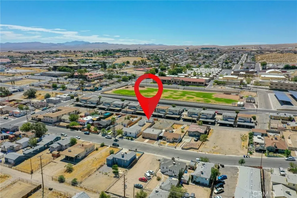 124 W Fredricks Barstow, CA 92311