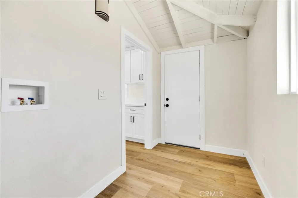 124 W Fredricks Barstow, CA 92311