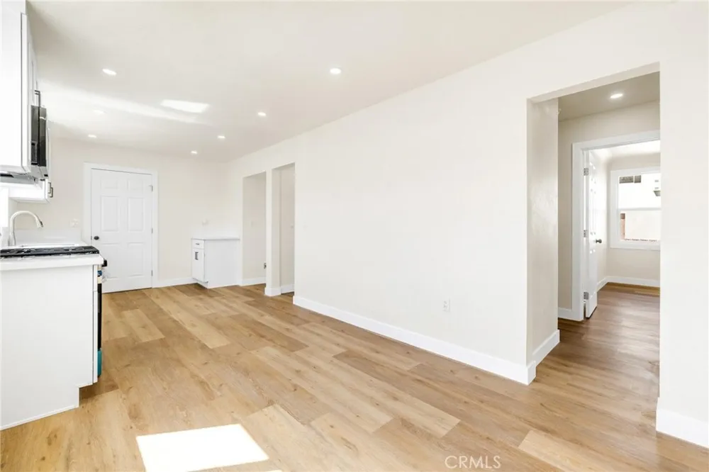 124 W Fredricks Barstow, CA 92311