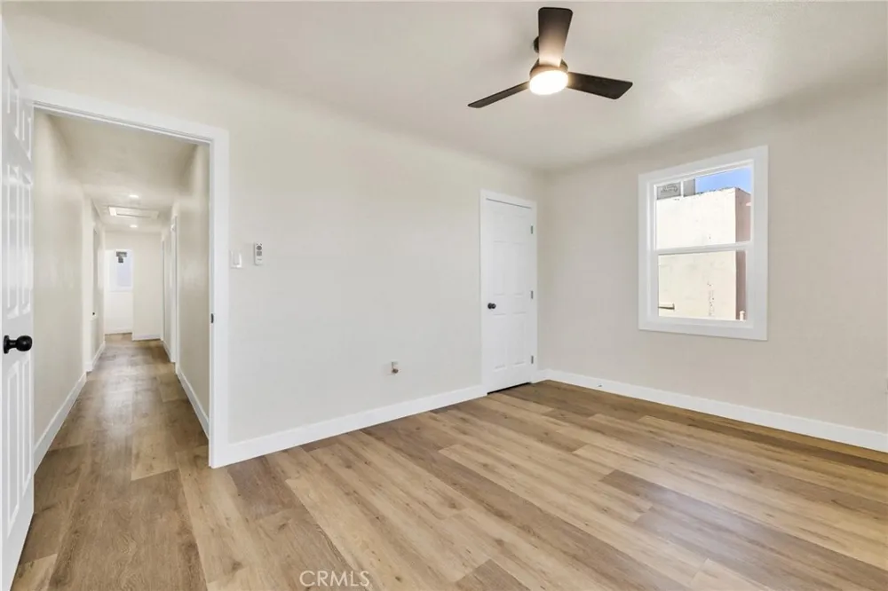 124 W Fredricks Barstow, CA 92311