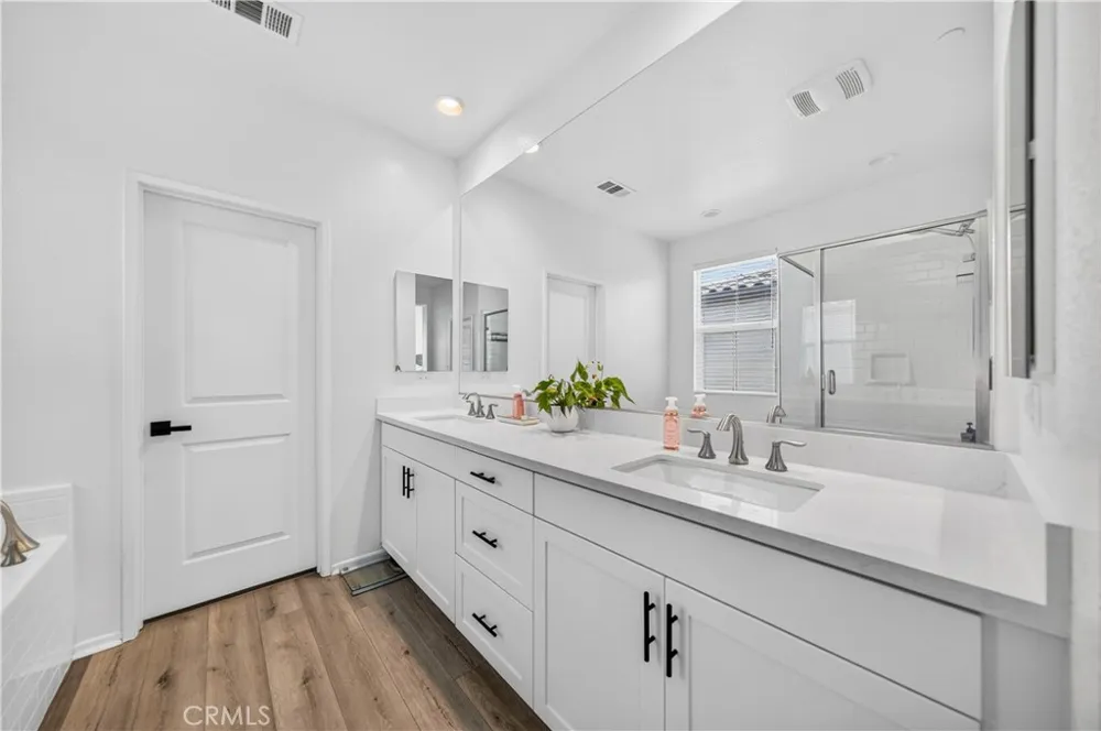 38481 Rosegate Place Murrieta, CA 92563