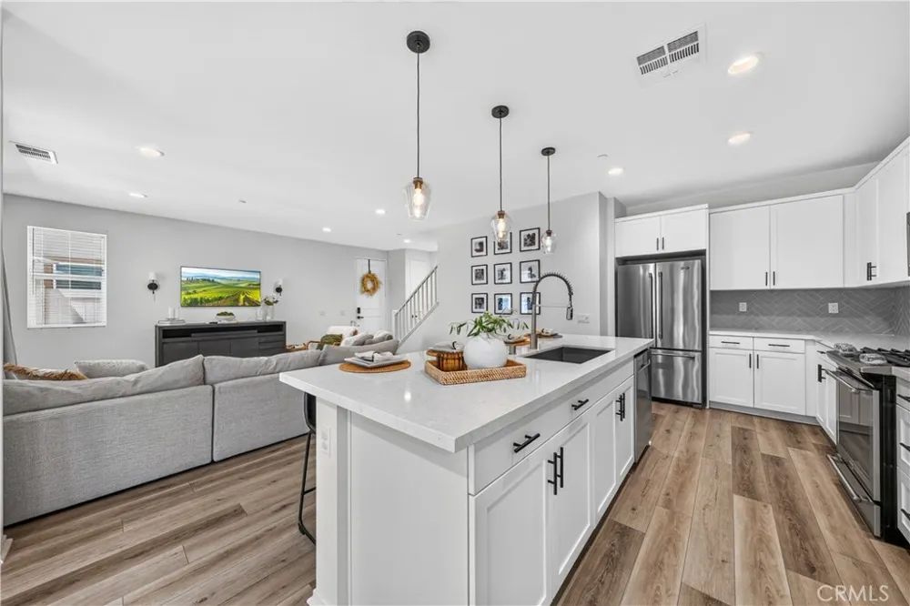 38481 Rosegate Place Murrieta, CA 92563