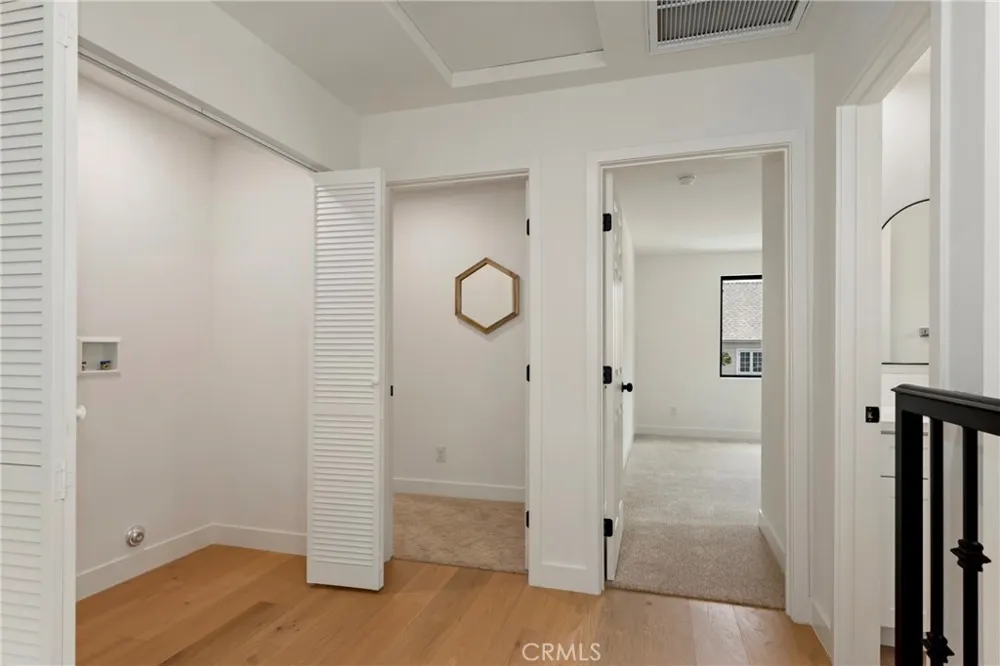 182 W Highland Avenue Sierra Madre, CA 91024