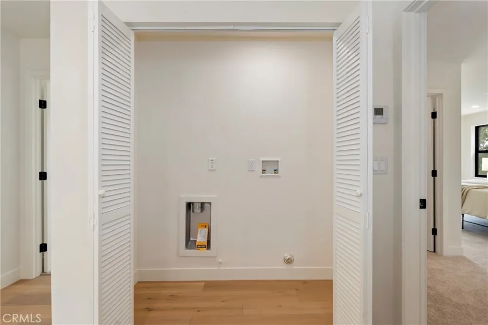 182 W Highland Avenue Sierra Madre, CA 91024