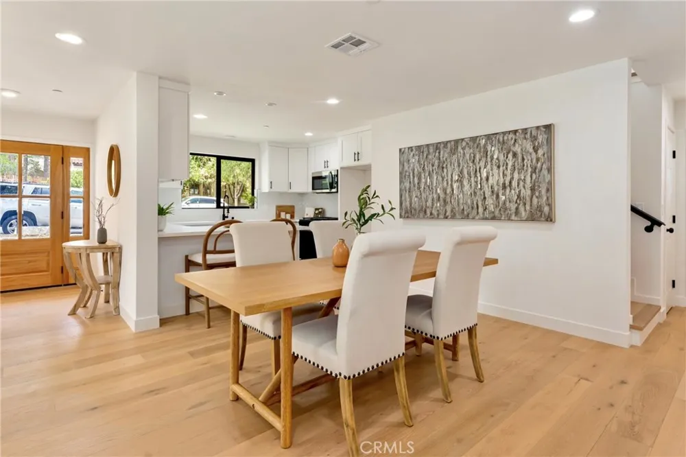 182 W Highland Avenue Sierra Madre, CA 91024