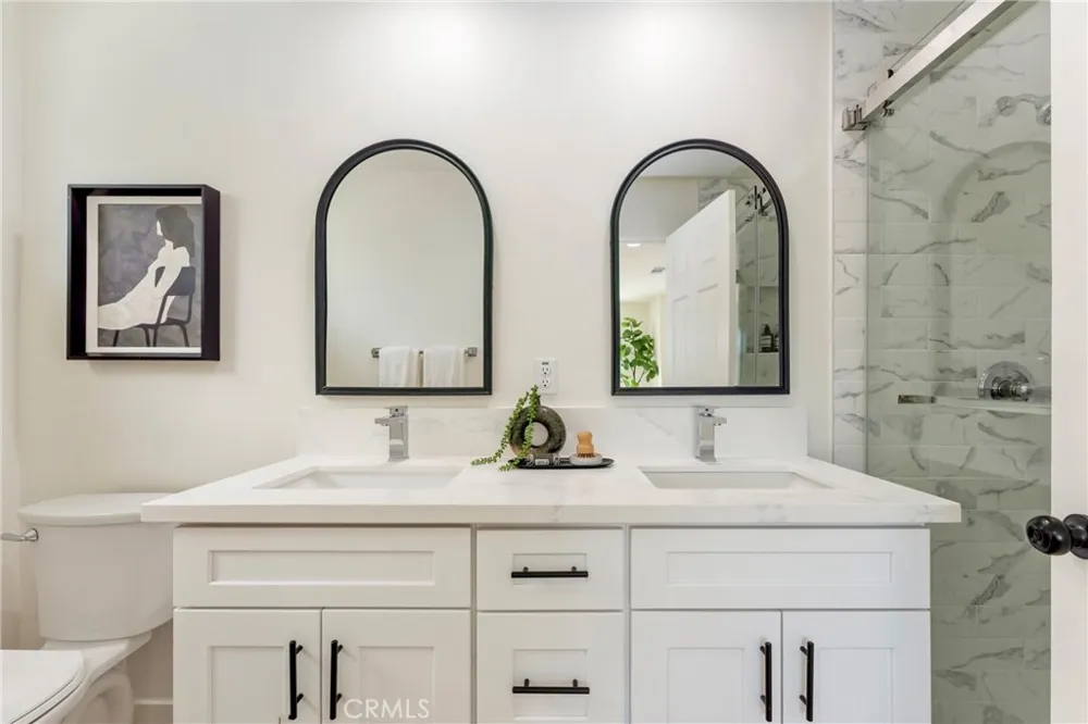 182 W Highland Avenue Sierra Madre, CA 91024