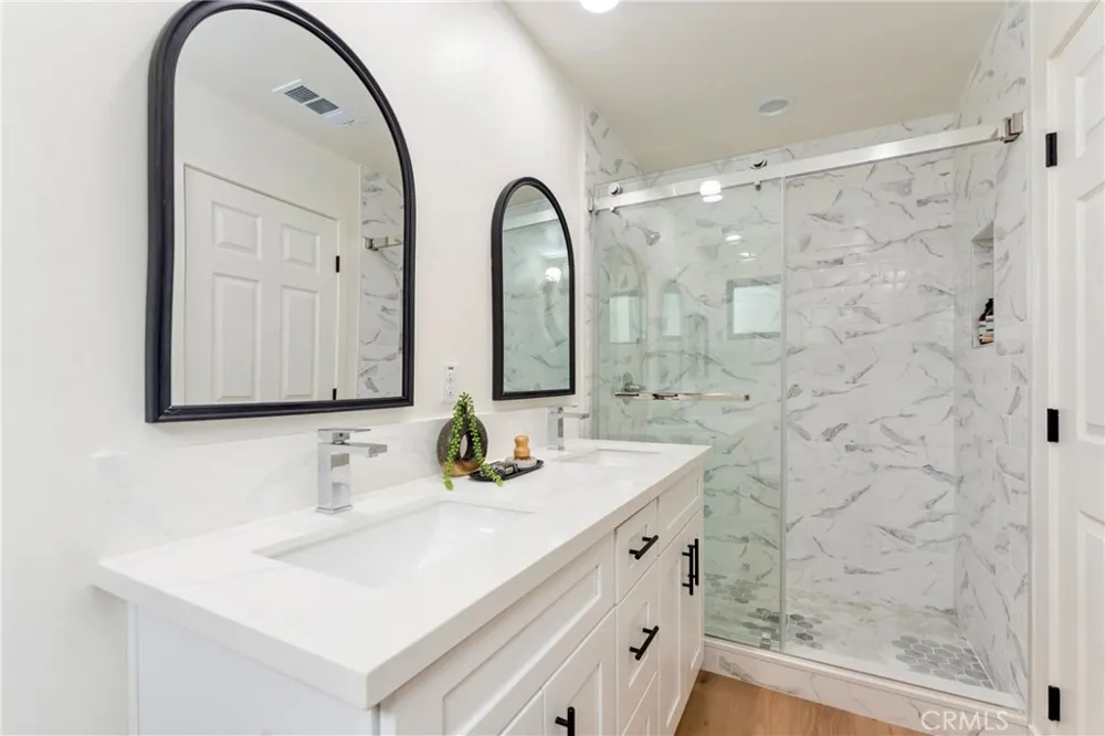 182 W Highland Avenue Sierra Madre, CA 91024
