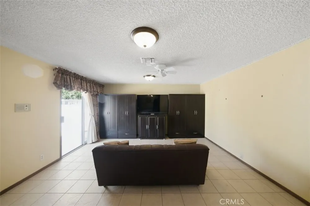 805 Lyman Avenue Covina, CA 91724