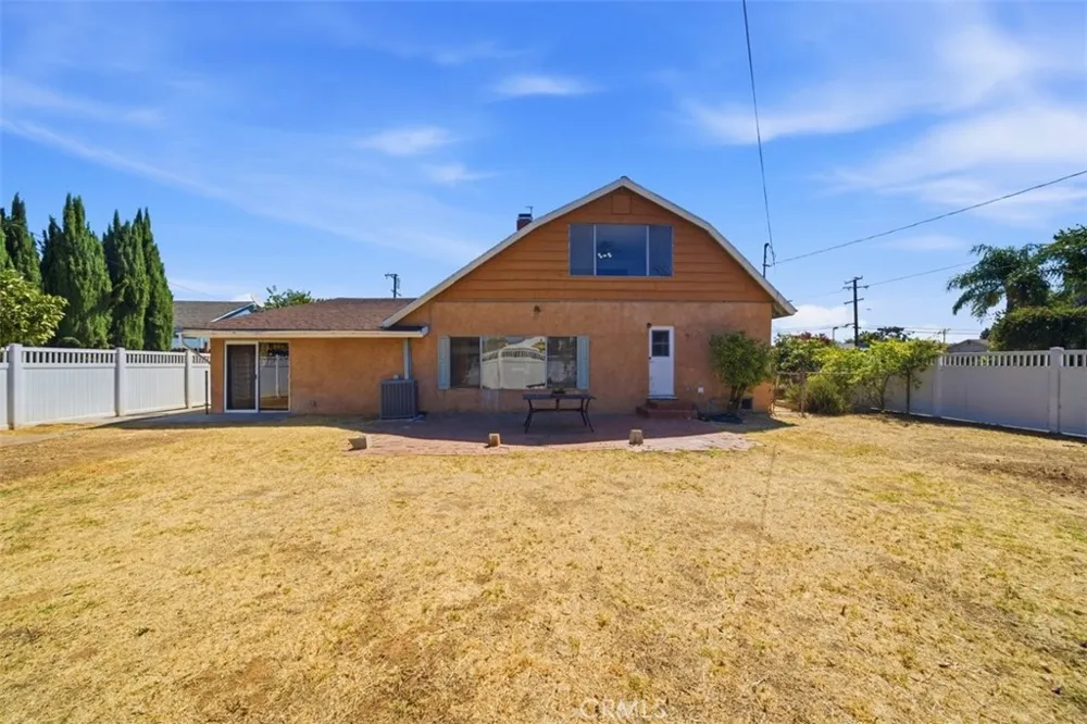 805 Lyman Avenue Covina, CA 91724