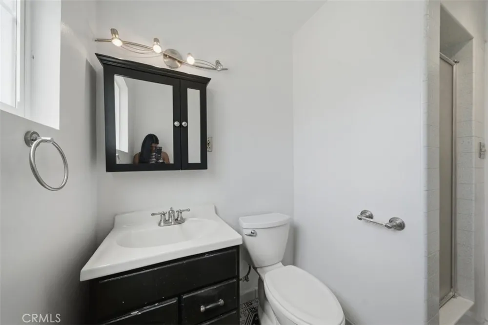 805 Lyman Avenue Covina, CA 91724