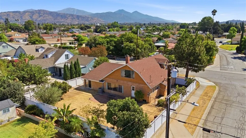805 Lyman Avenue Covina, CA 91724