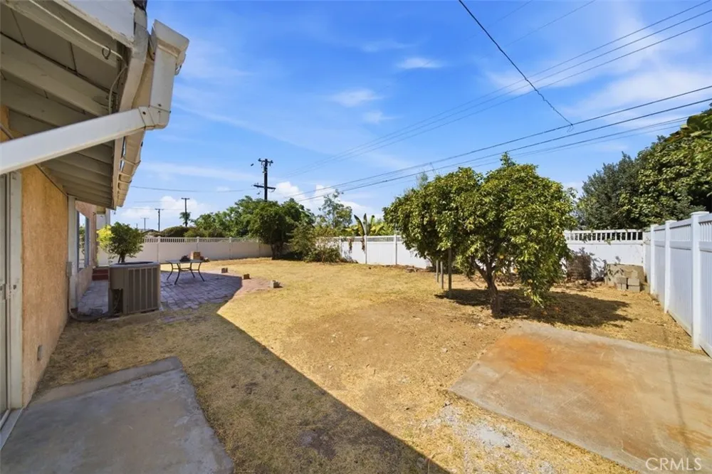 805 Lyman Avenue Covina, CA 91724
