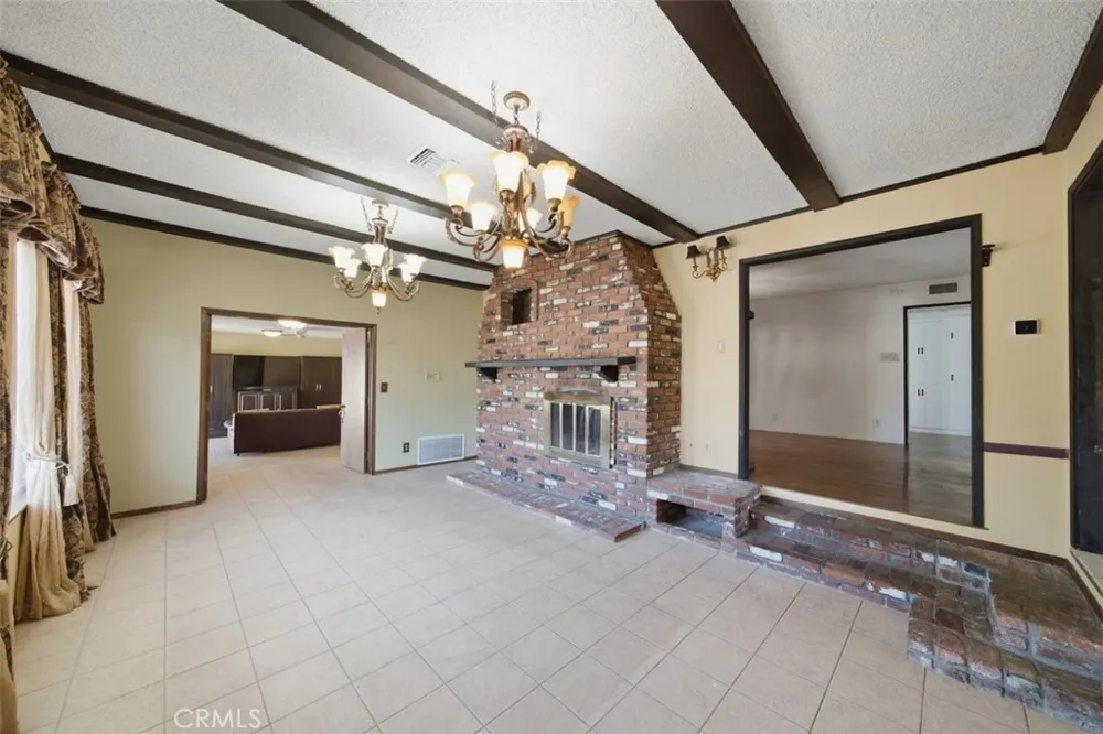805 Lyman Avenue Covina, CA 91724