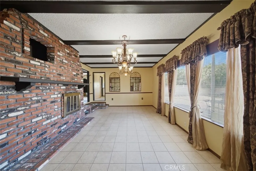 805 Lyman Avenue Covina, CA 91724
