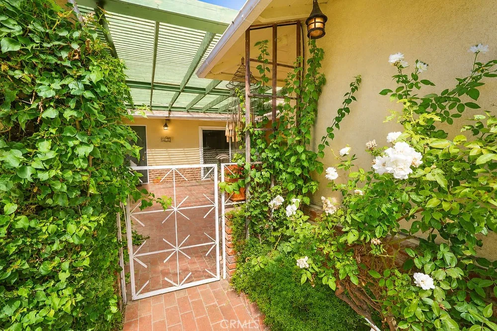 613 Converse Avenue Claremont, CA 91711