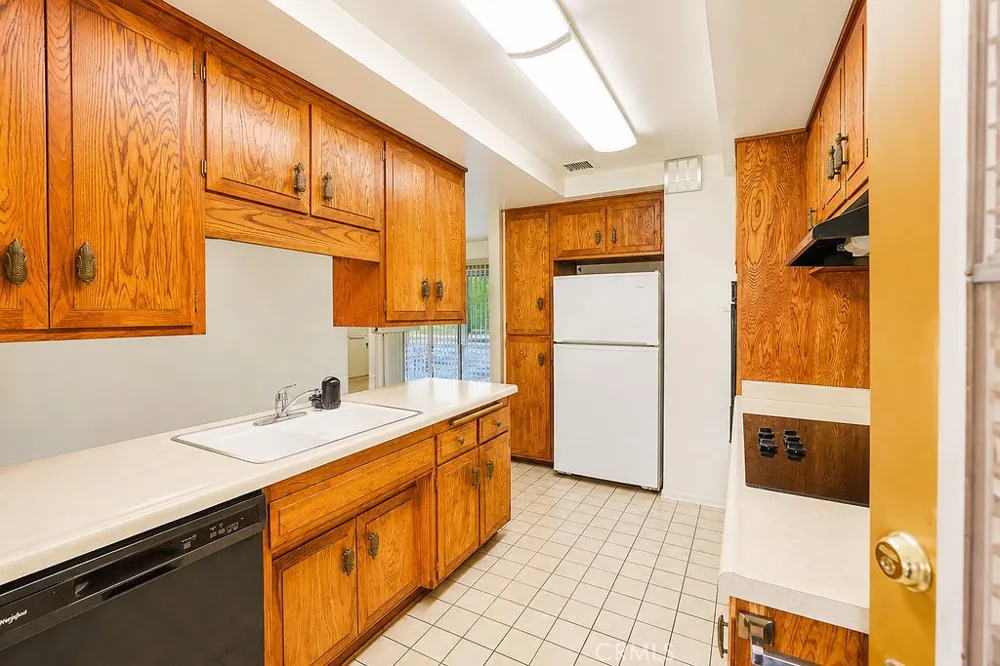 613 Converse Avenue Claremont, CA 91711