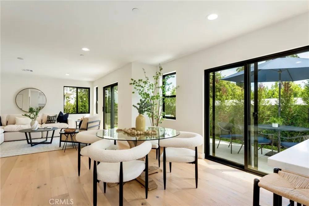 184 W Highland Sierra Madre, CA 91024