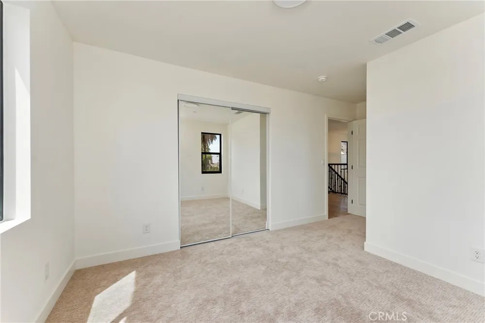 184 W Highland Sierra Madre, CA 91024