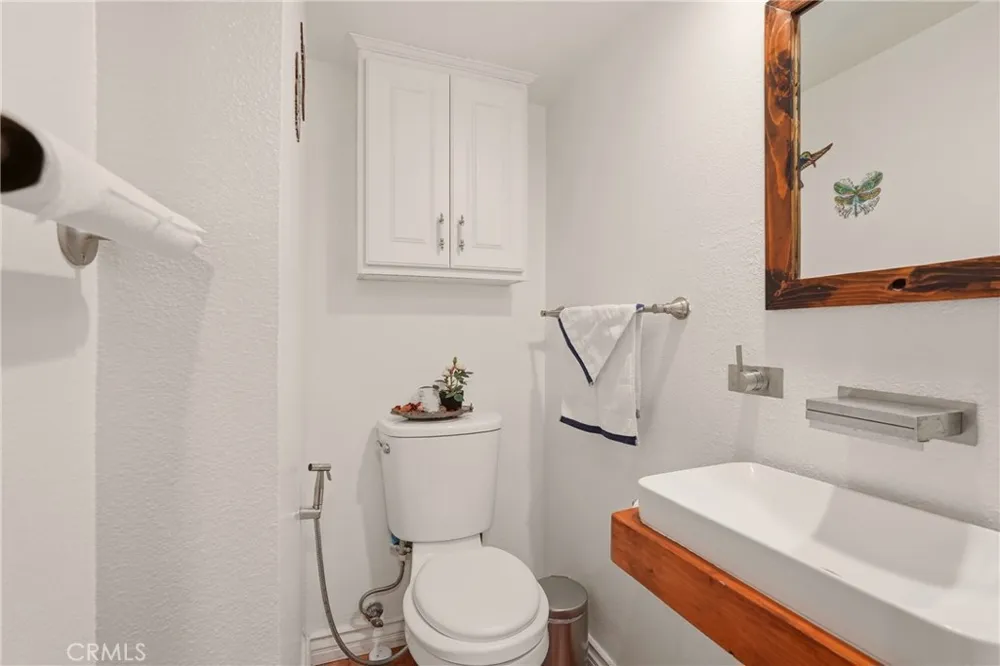 6663 Wilbur #21 Reseda, CA 91335