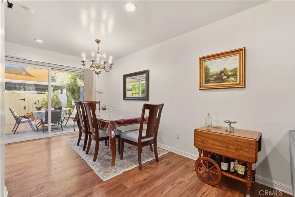 6663 Wilbur #21 Reseda, CA 91335