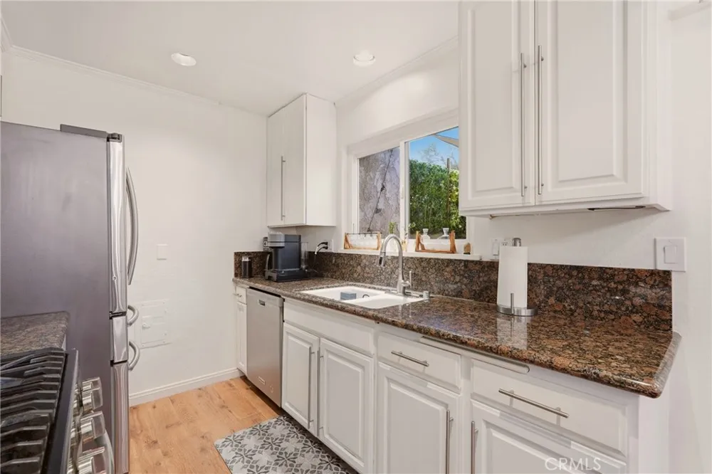 6663 Wilbur #21 Reseda, CA 91335