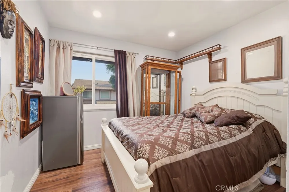6663 Wilbur #21 Reseda, CA 91335