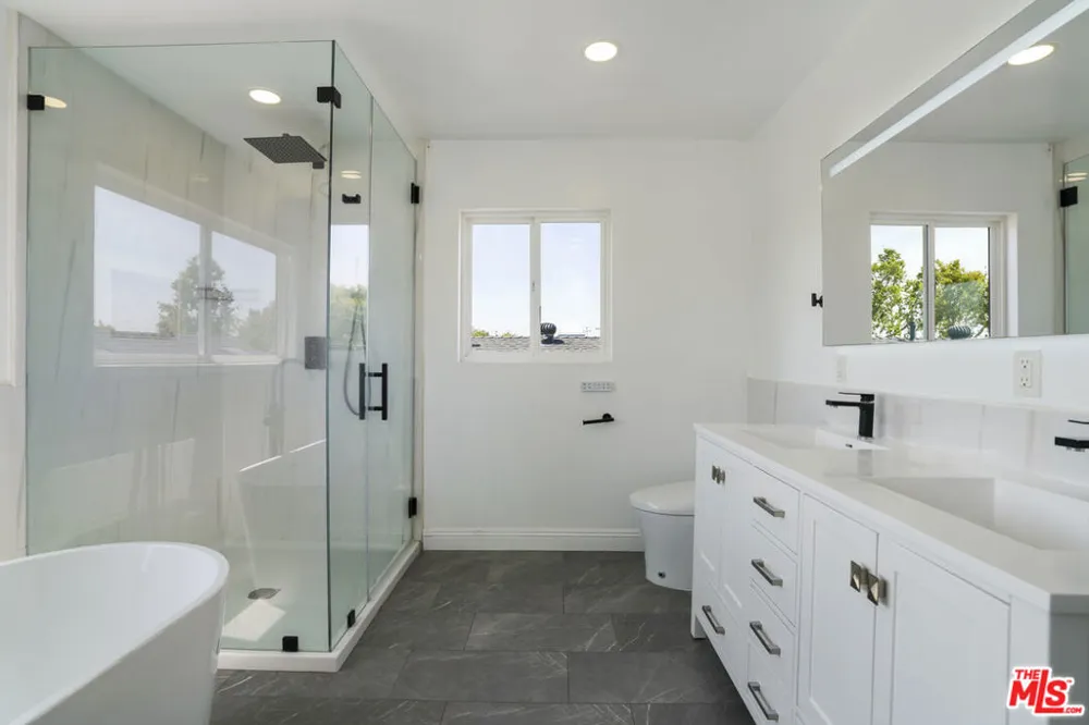 5434 Graywood Avenue Lakewood, CA 90712