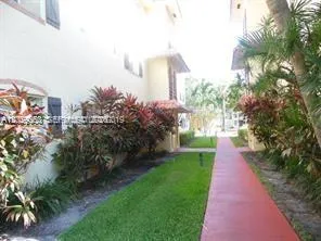 259 S Cypress Rd #527 Pompano Beach, FL 33060